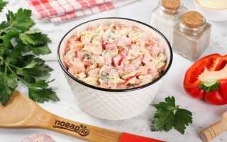 Салаты с копченой колбасой и болгарским перцем: 4 лучших рецепта