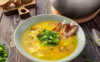 Чечевичный суп с копчеными ребрышками