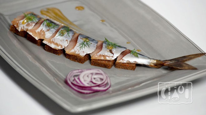 Фото оригинальной подачи соленой рыбы Фото соленой скумбрии