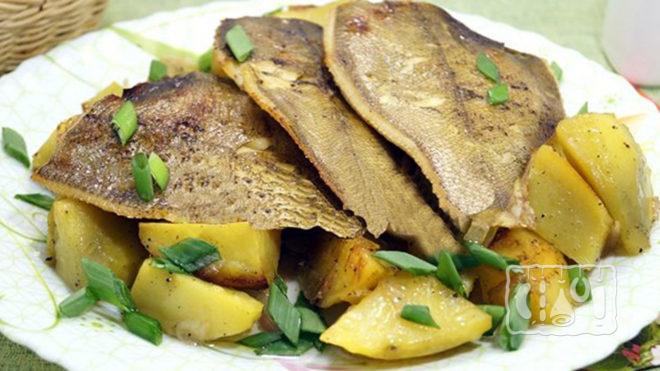 Камбала копченая с картофелем Камбала копченая с картофелем
