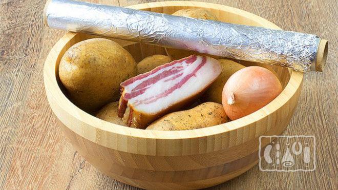 Картошка с копченым салом Картошка с копченым салом