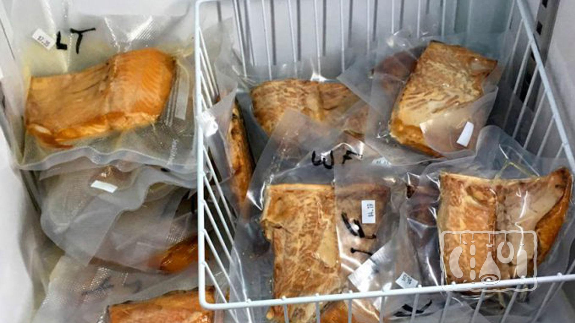 Копченая рыба в морозильнике 