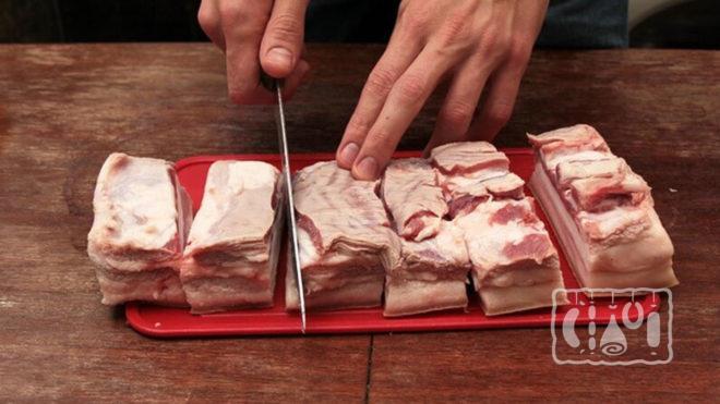 Нарезанное сало 