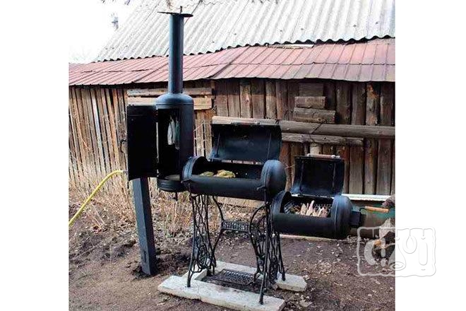 Использование печи мангал-коптильни из металла Внешний вид печи мангал-коптильни из металла