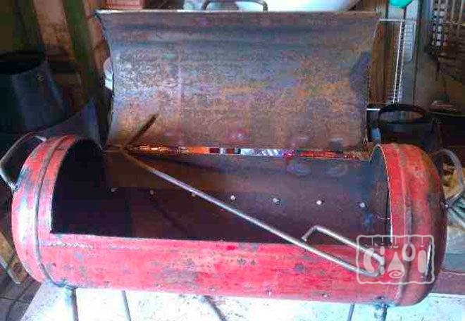 Подготовка самодельной коптильни Металлическая печь-коптильня