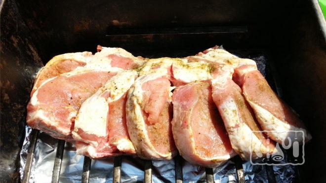 Свинина в коптильне