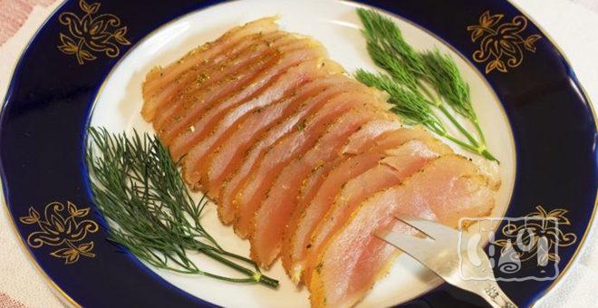 Вяленая грудка с укропом Вяленая грудка с укропом